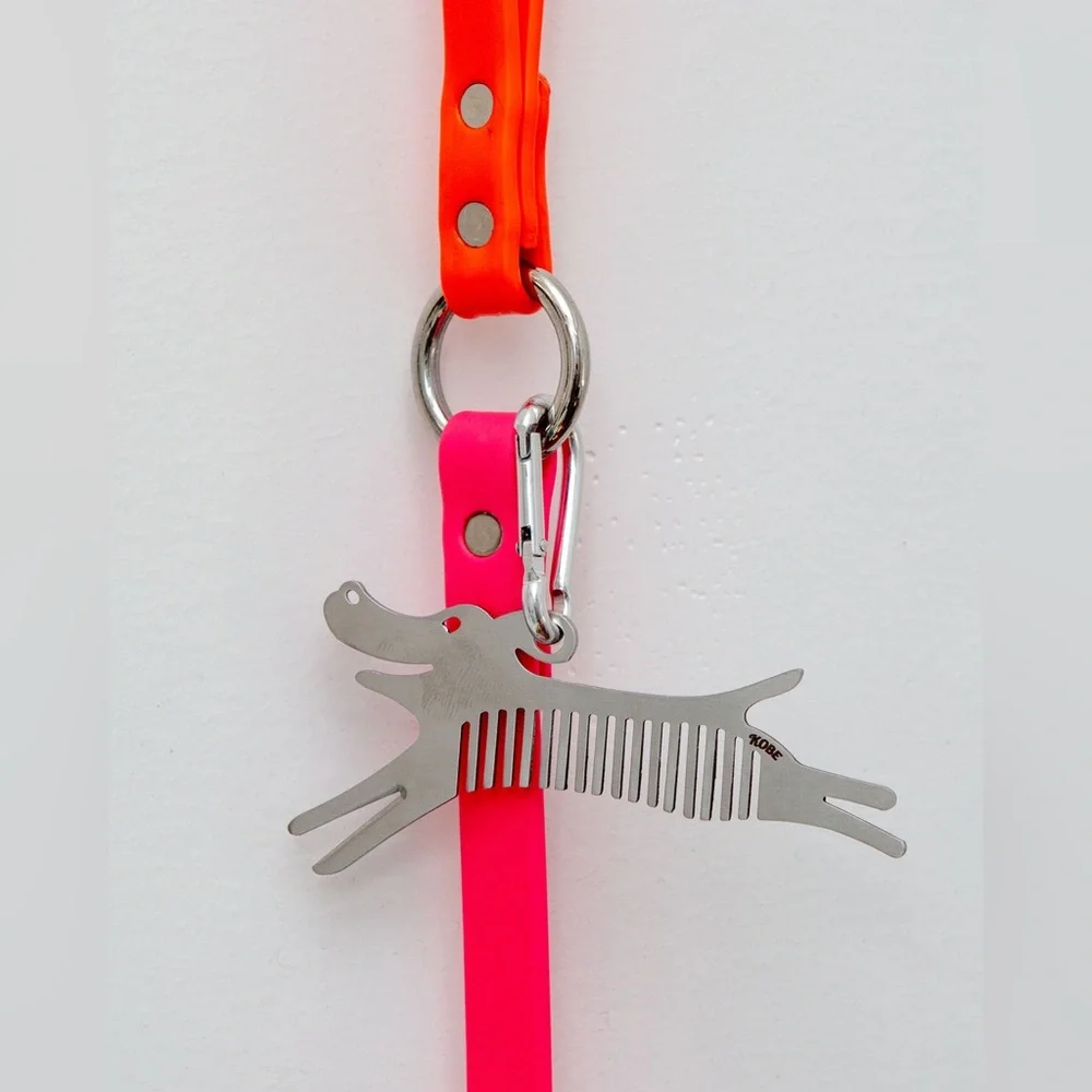 KIKKERLAND 🐾 KOBE Tick Comb